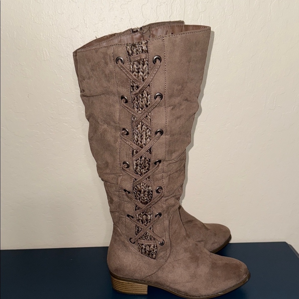 SO Womens Taupe Faux Suede Knee High Lace Up Boots Brown Low Heel Round Toe - Picture 10 of 12